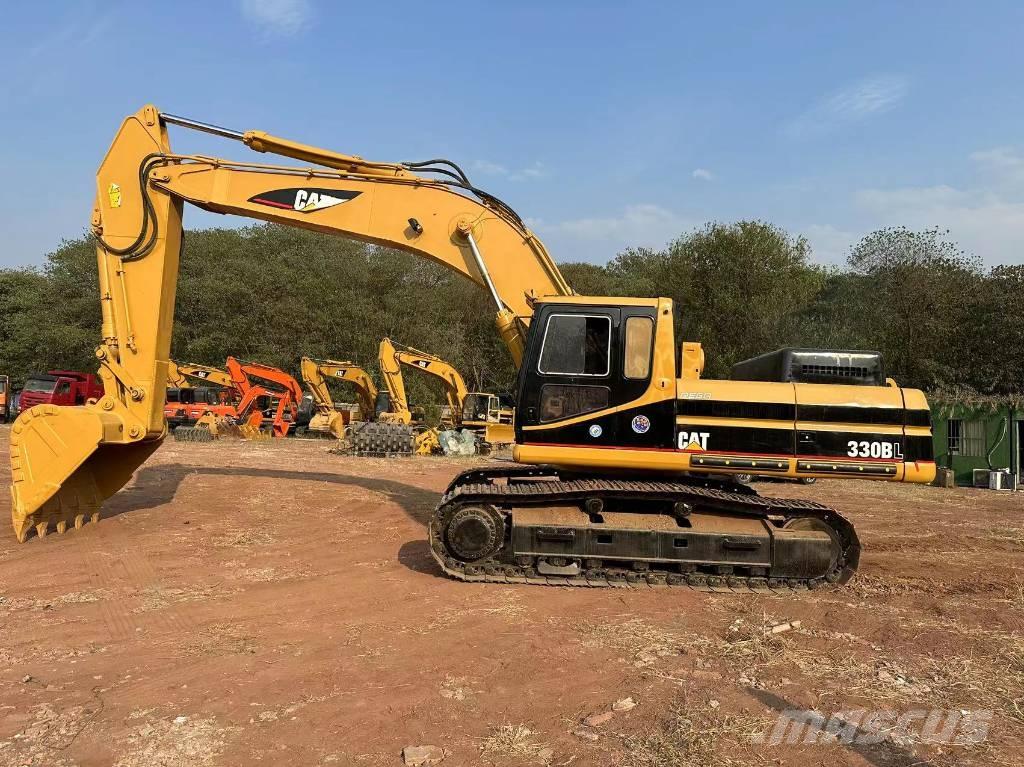 CAT 330 B حفارات زحافة