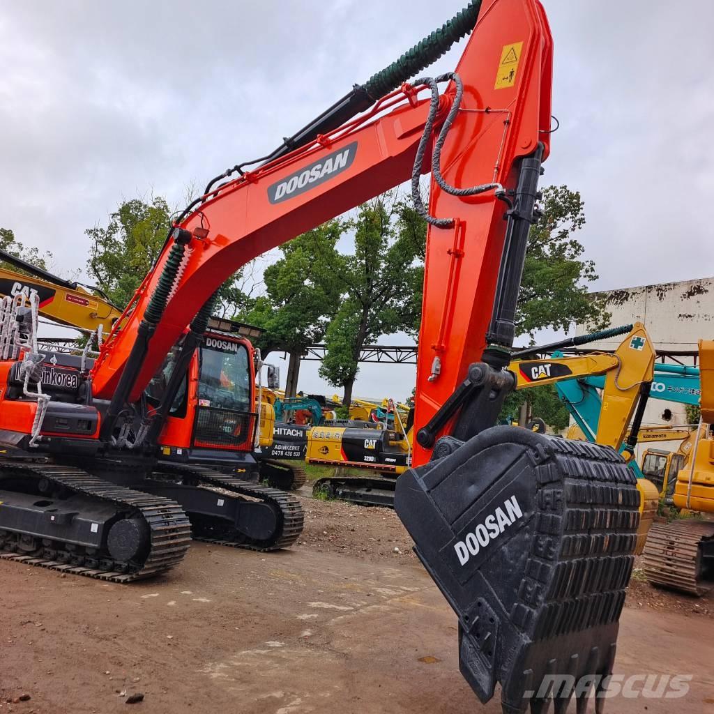 Doosan DX 300LC-9C حفارات زحافة