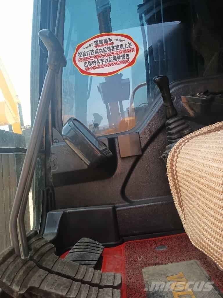 Volvo EC 240 حفارات زحافة