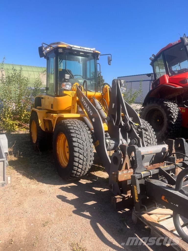 Volvo L 35 GT لوادر بعجل
