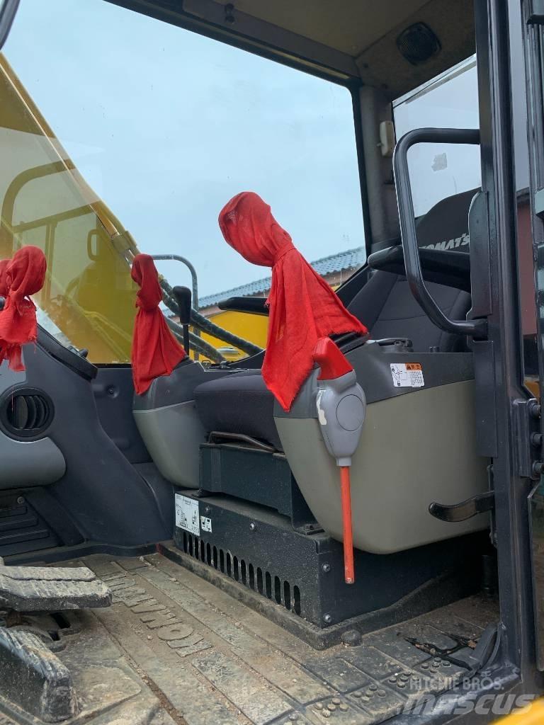 Komatsu PC 70 حفارات وسط 7 طن - 12 طن