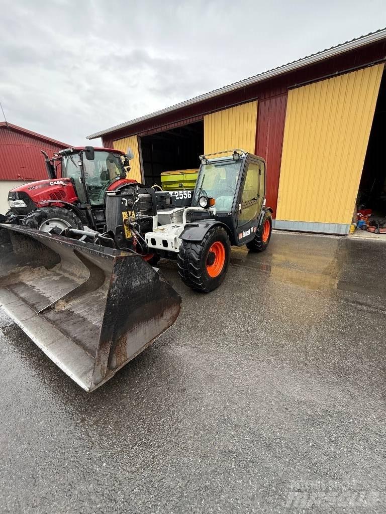 Bobcat T 2556 مناولات متداخلة