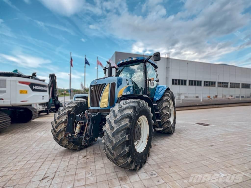 New Holland TG 285 الجرارات