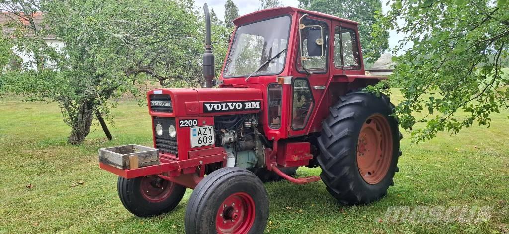 Volvo BM 2200 الجرارات