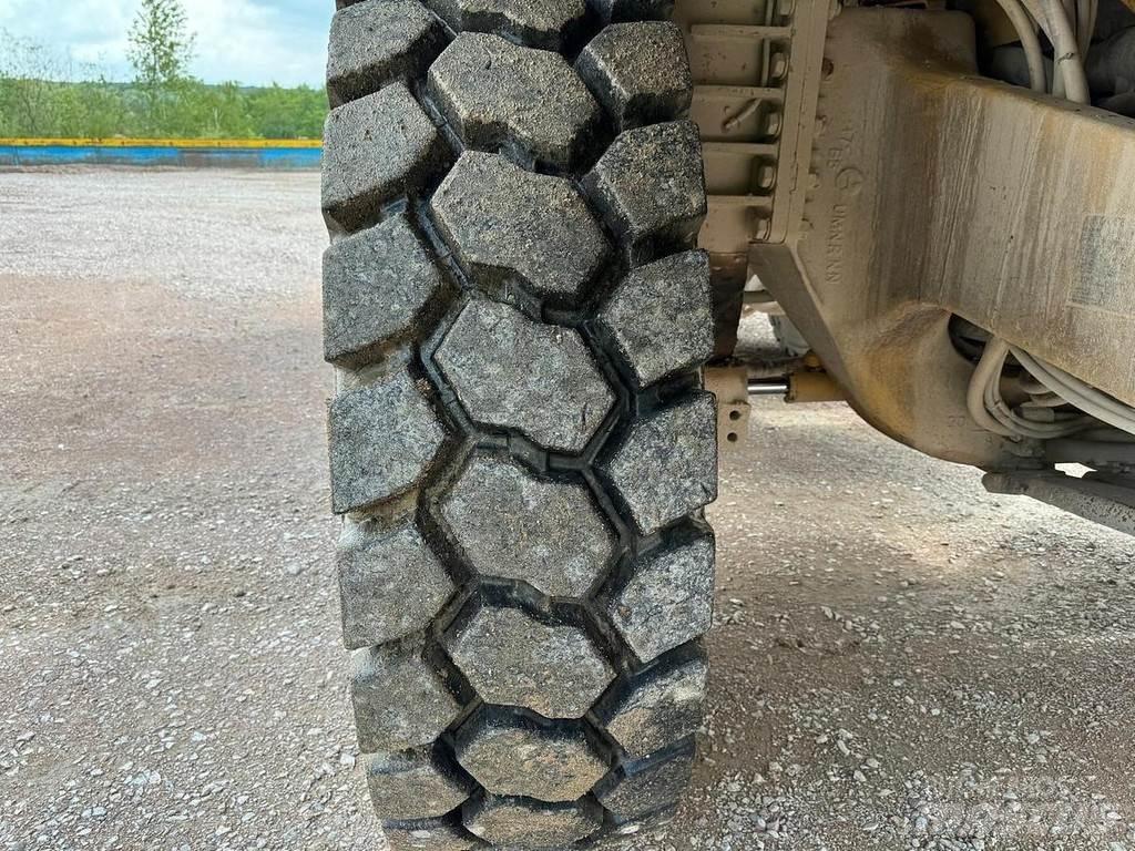 CAT 771D عربات نقل قلابة للمواقع