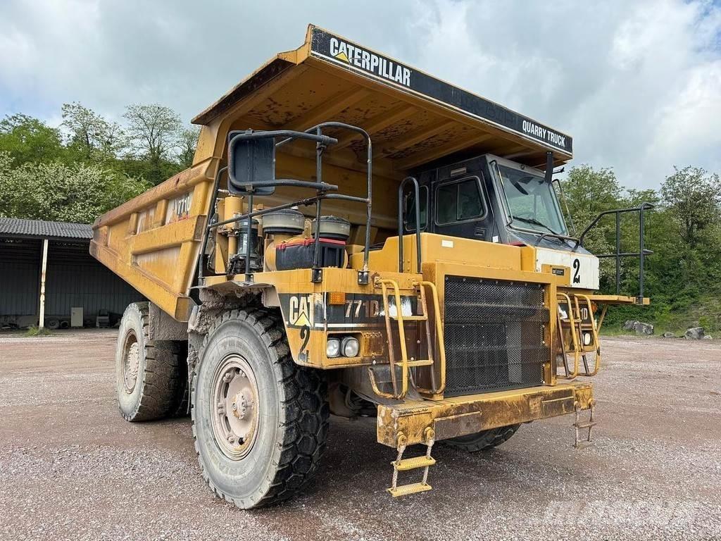 CAT 771D عربات نقل قلابة للمواقع
