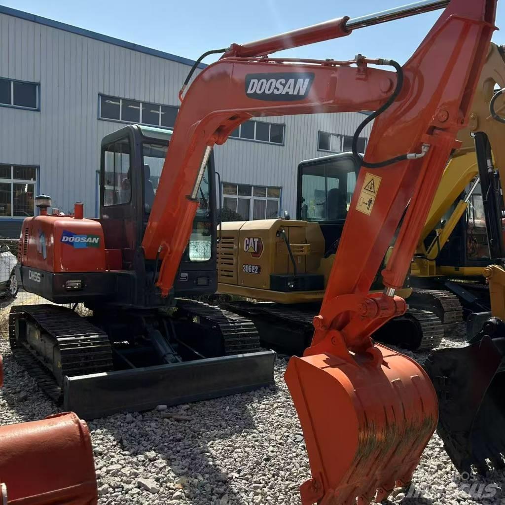 Doosan 55 حفارات زحافة