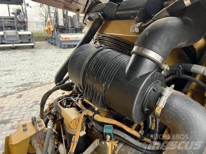 CAT CB 434D XW مداحل ثنائية الاسطوانة