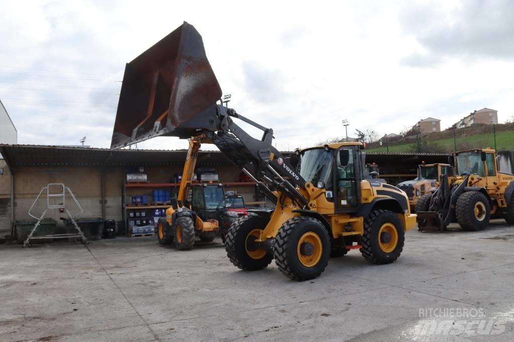 Volvo L 50 H لوادر بعجل