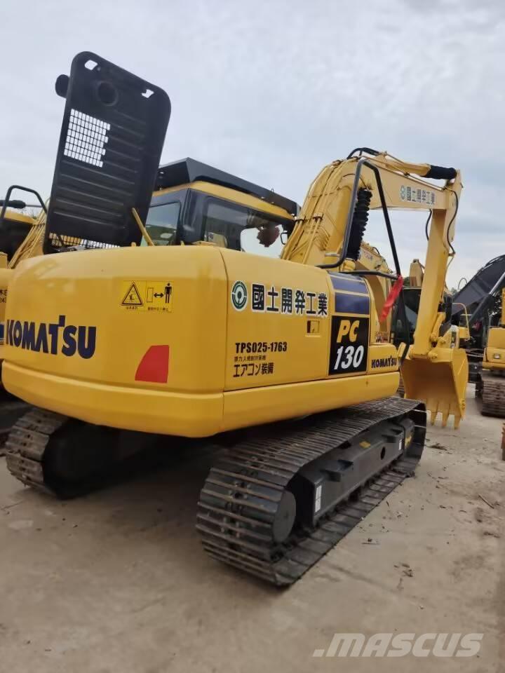 Komatsu PC 130-7 حفارات زحافة