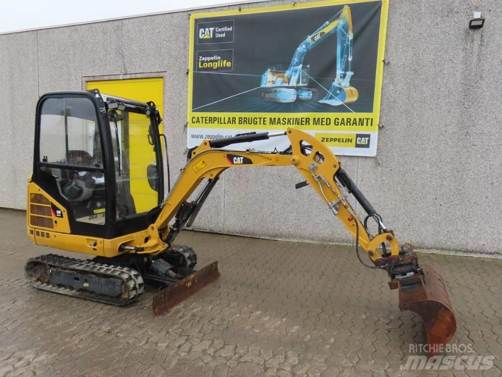 CAT 301.7 D حفارات صغيرة أقل من 7 طن (حفارات صغيرة)