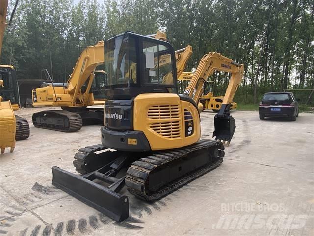 Komatsu PC 40 حفارات صغيرة أقل من 7 طن (حفارات صغيرة)