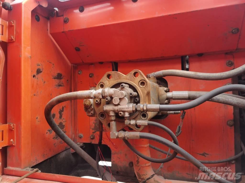 Doosan DX 300 LC حفارات زحافة