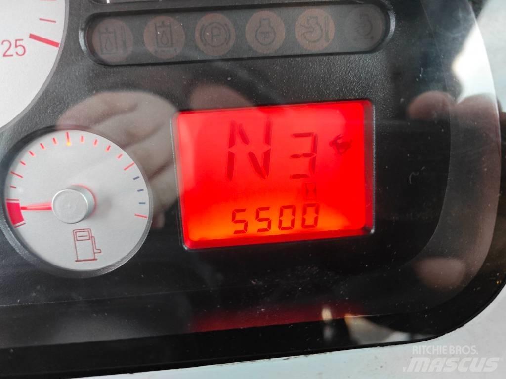 Massey Ferguson 8480 الجرارات