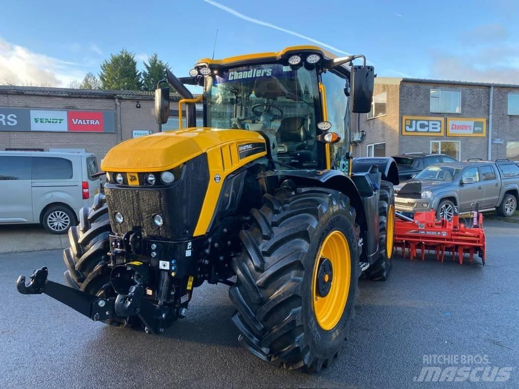 JCB Fastrac 4220 الجرارات