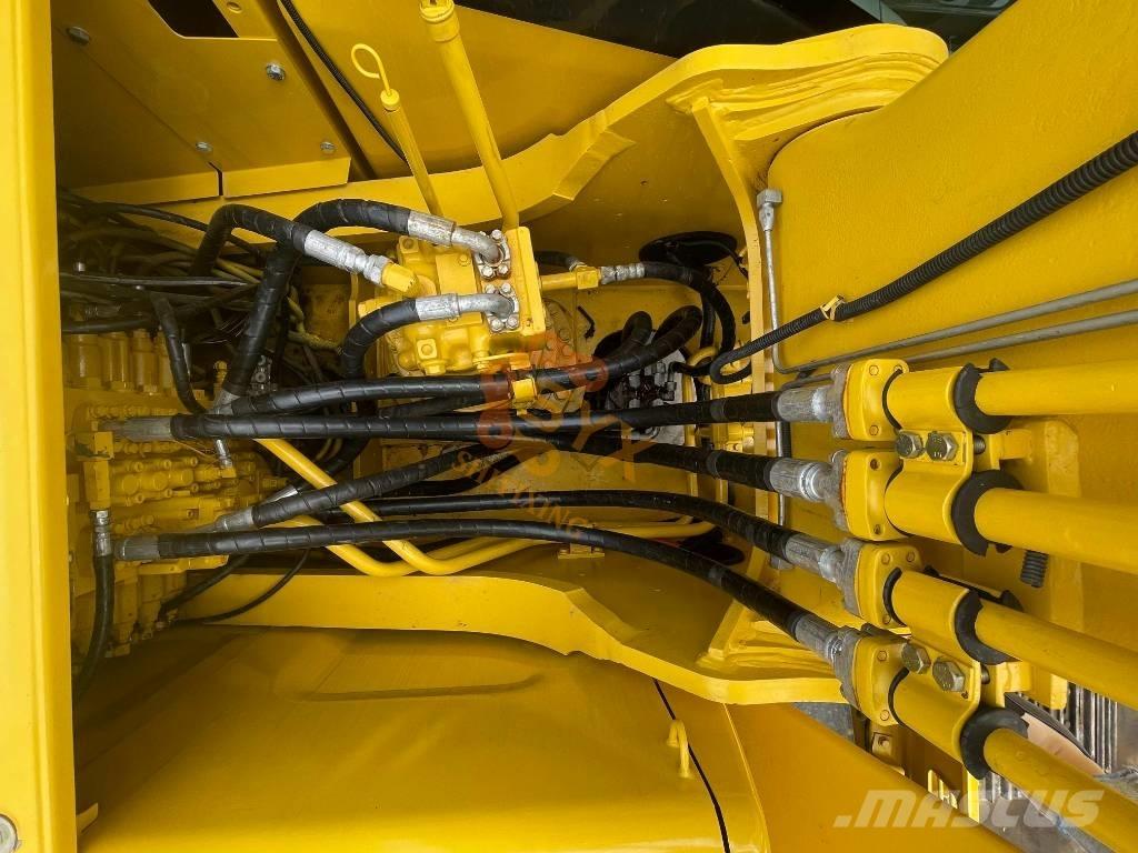 Komatsu PC 220-7 حفارات زحافة