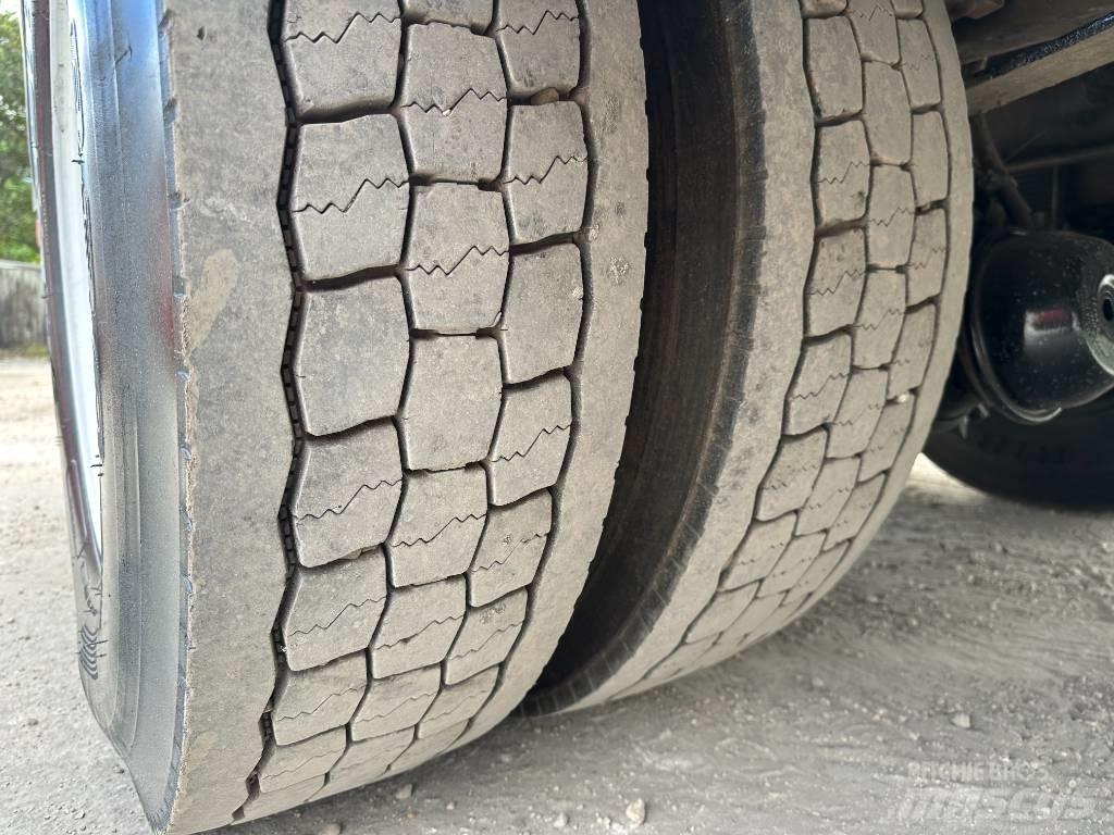Ford F 750 XL SD شاحنات الرافعات