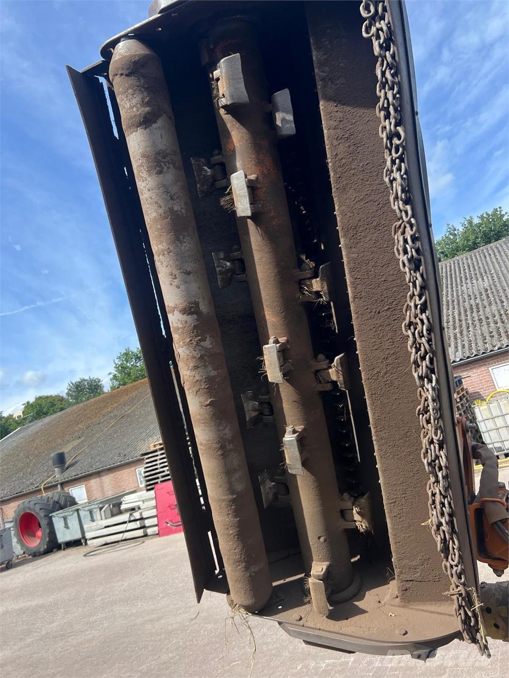 Berti TAPS 200 تقطيع وتقليم وتحيط جزازات