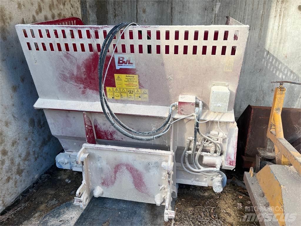 BvL B-MAX 1700 ماكينات زراعية أخرى