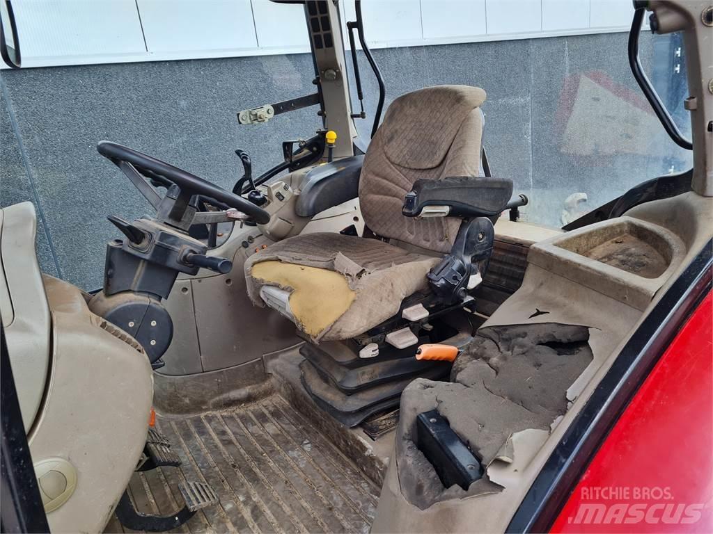 Case IH Maxxum 115 الجرارات