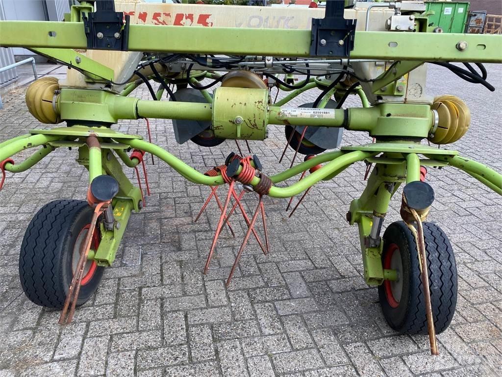 CLAAS volto 1050T مكابس وميبسات التبن