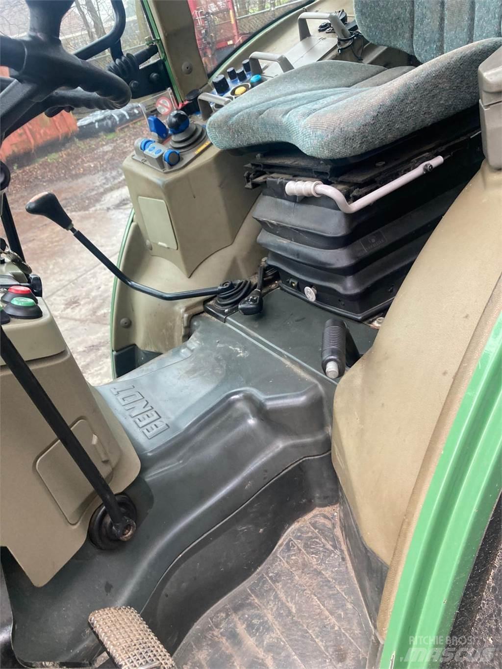 Fendt 208Va الجرارات
