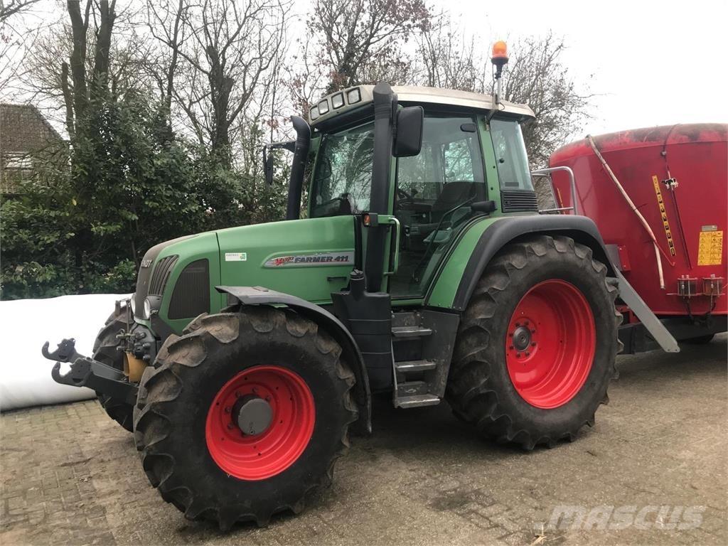 Fendt 411 Com2 الجرارات