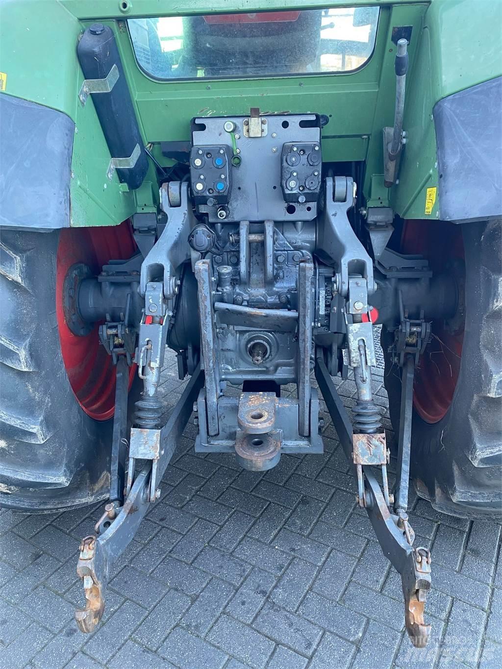 Fendt 411 vario الجرارات