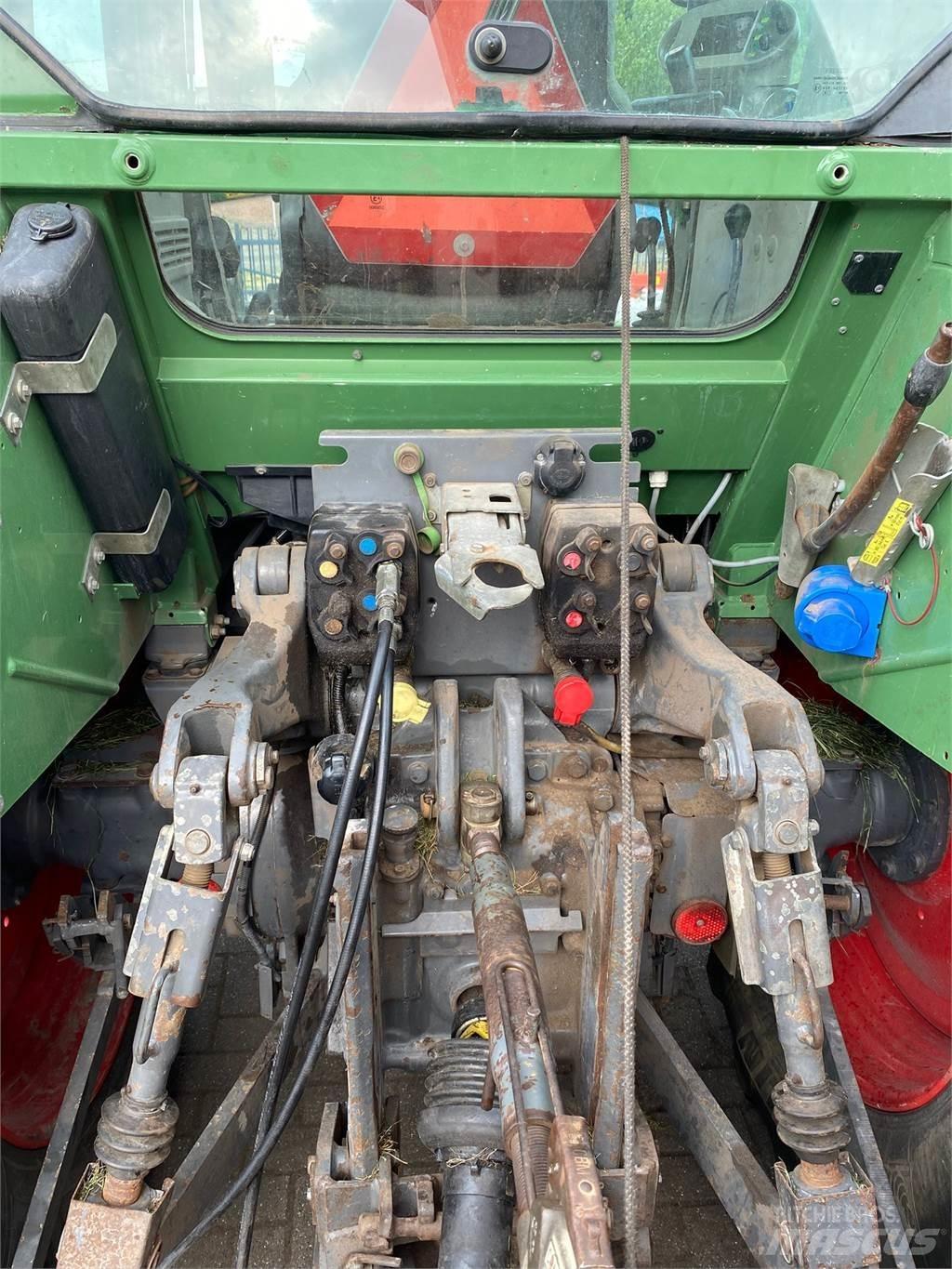 Fendt 412 vario الجرارات