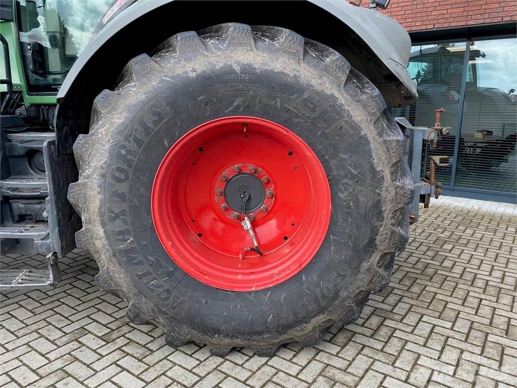 Fendt 826 Vario الجرارات