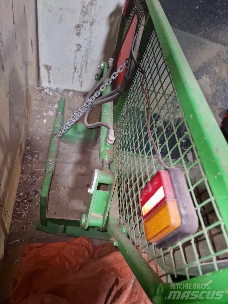 Holaras Uienrooier ماكينات زراعية أخرى