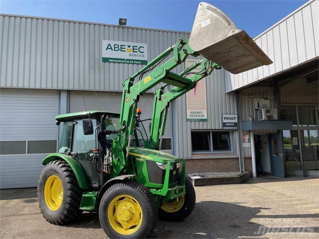 John Deere 5058 الجرارات