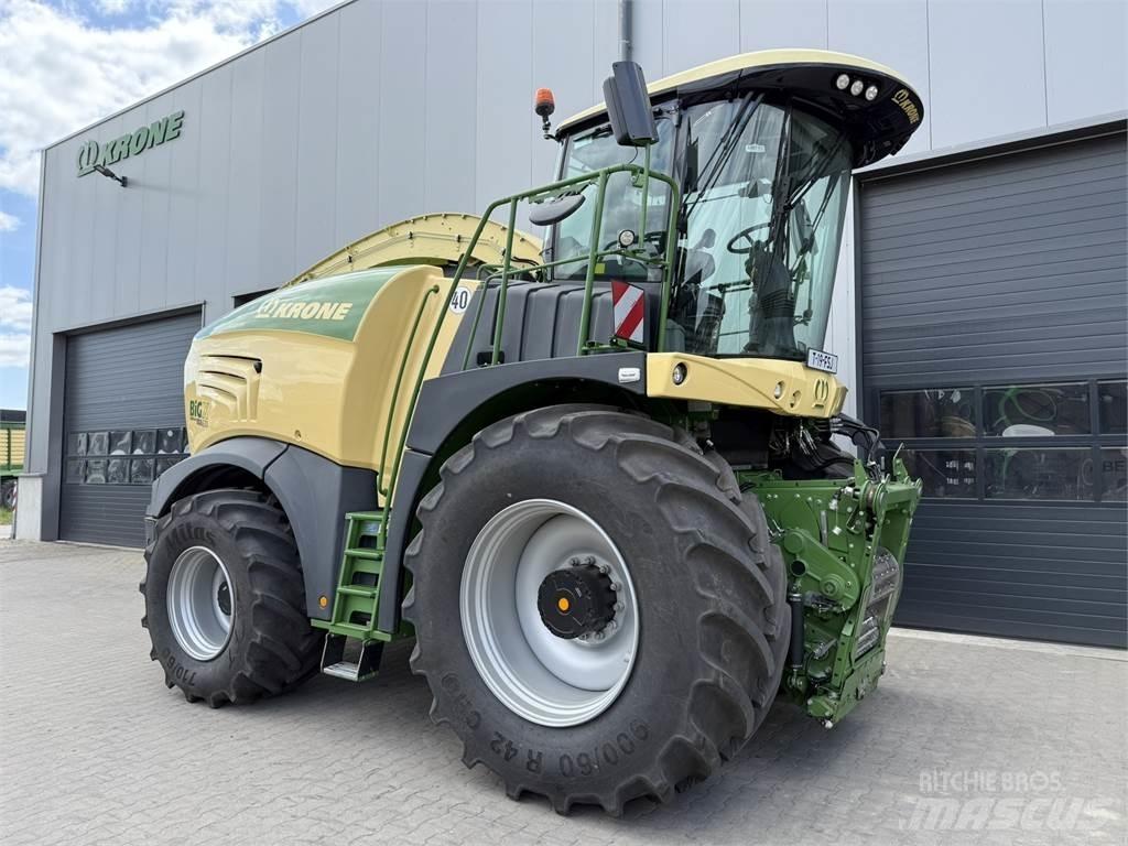 Krone BigX 630 آلات تمزيق الحزم وتقطيعها ونشرها