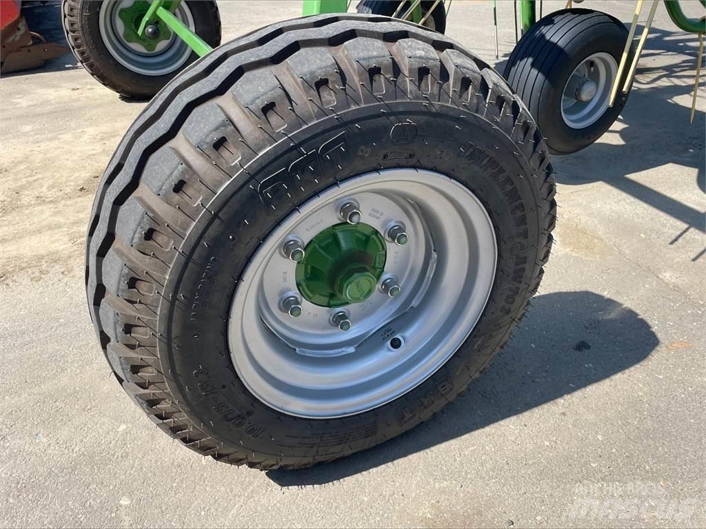 Krone KWT 11.22 مكابس وميبسات التبن