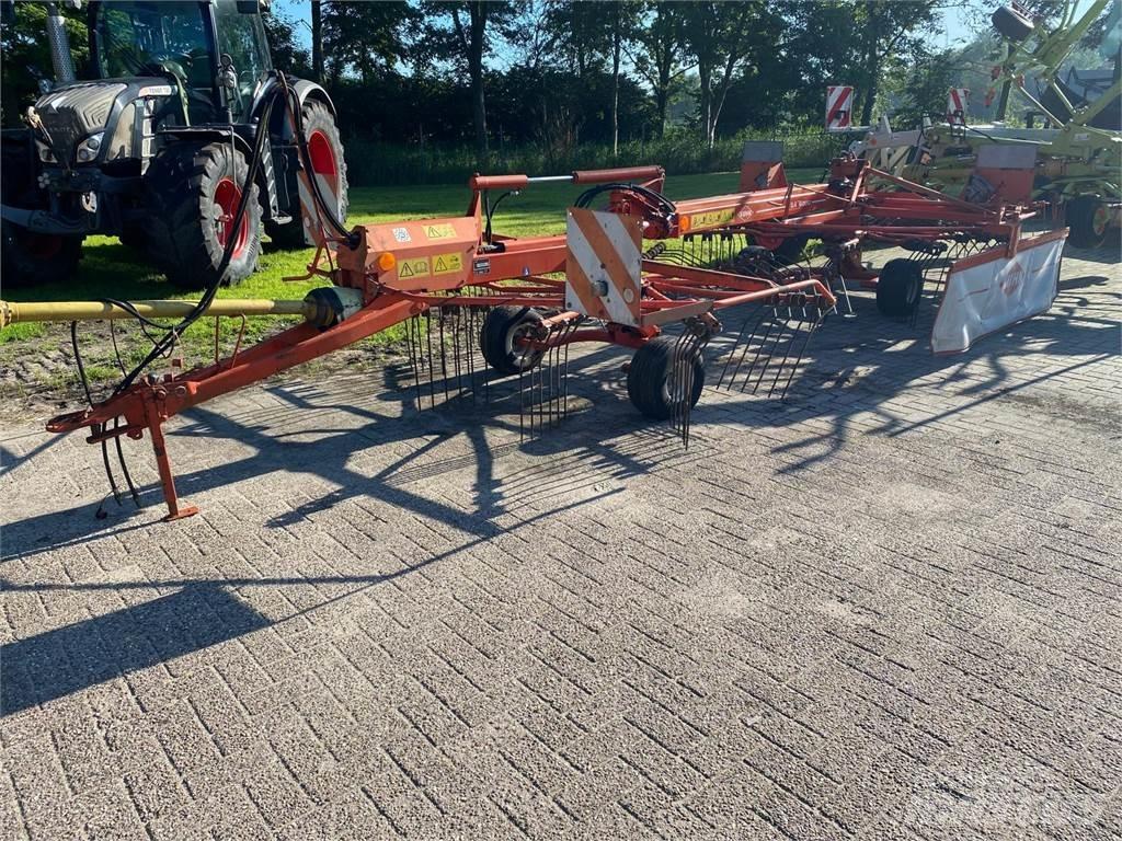 Kuhn GA 6000 مكابس وميبسات التبن