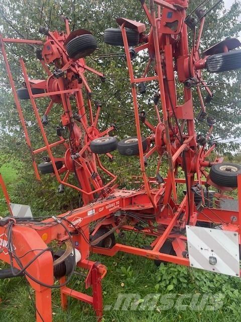 Kuhn GF 10601 TO مكابس وميبسات التبن