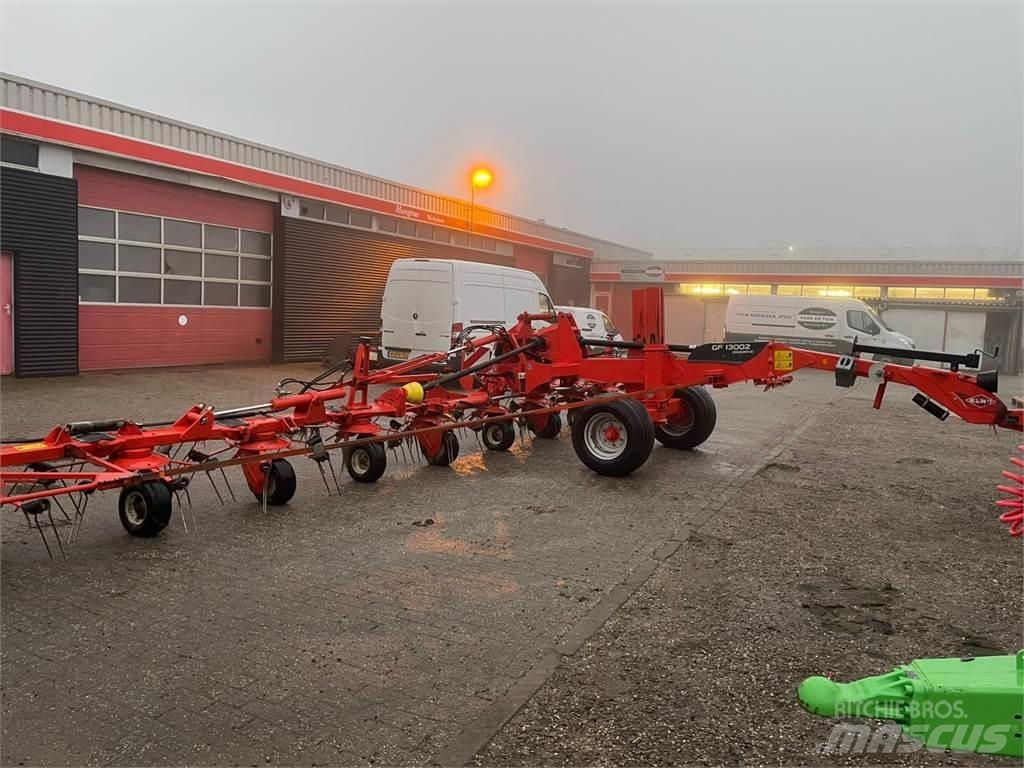 Kuhn GF 13002 مكابس وميبسات التبن