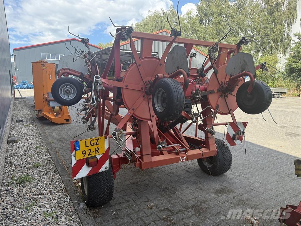 Lely Lotus 1020 مكابس وميبسات التبن