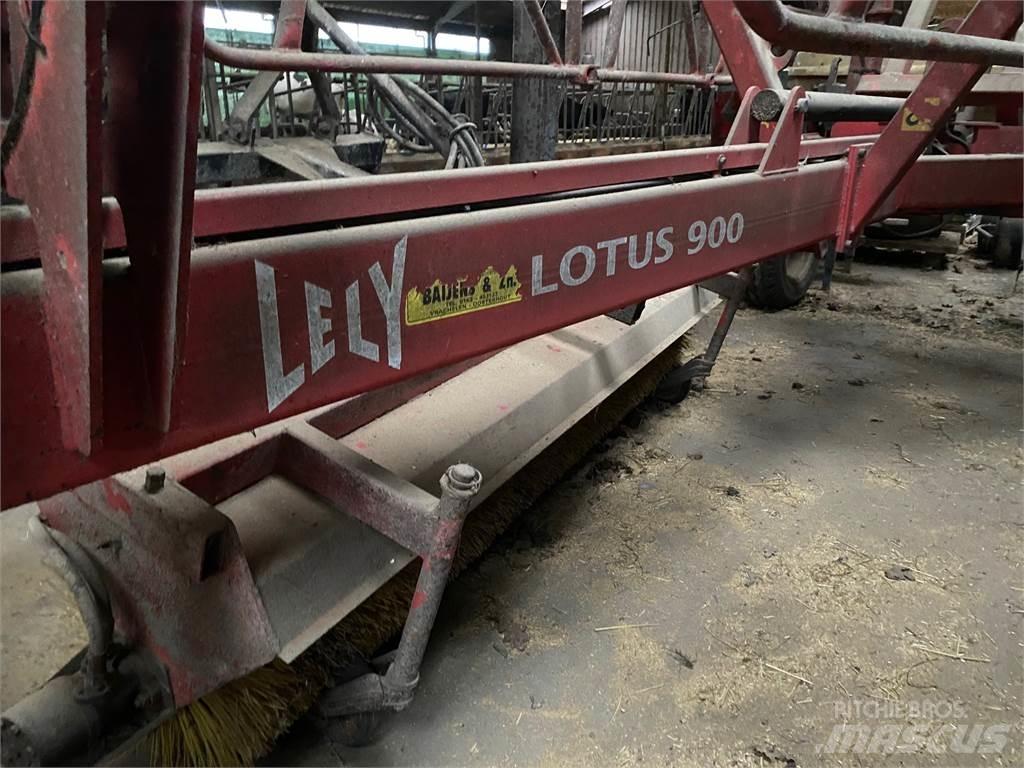 Lely Lotus 900 مكابس وميبسات التبن