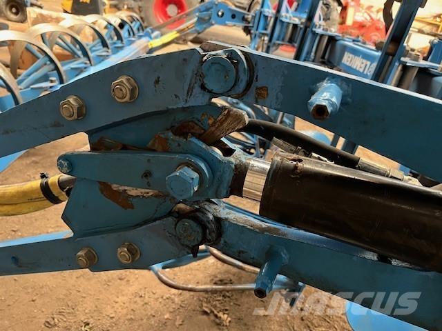 Lemken Juwel 8 V محاريث تقليدية