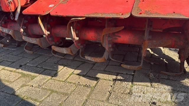 Maschio C 280 الكاسحات وقلابات التربة ذات المحركات