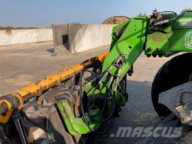 Merlo 42.7 معدات مناولة لأغراض الزراعة