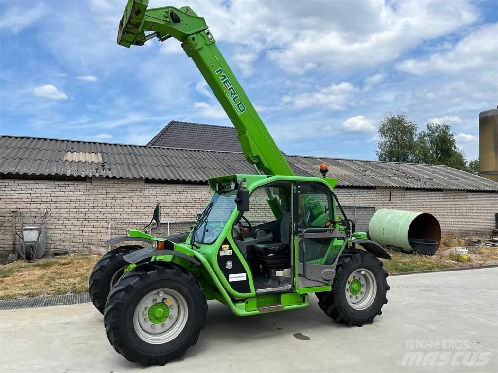 Merlo P32.6L معدات مناولة لأغراض الزراعة