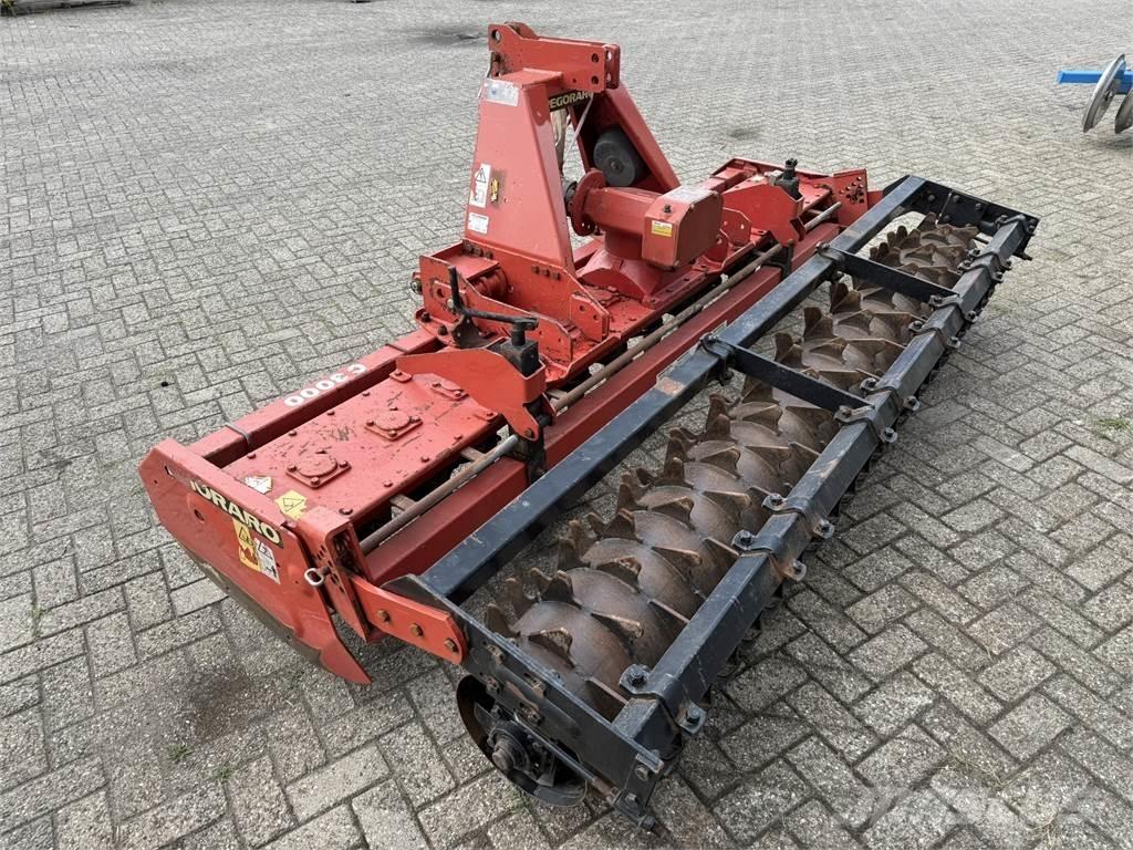 Pegoraro C3000 الكاسحات وقلابات التربة ذات المحركات