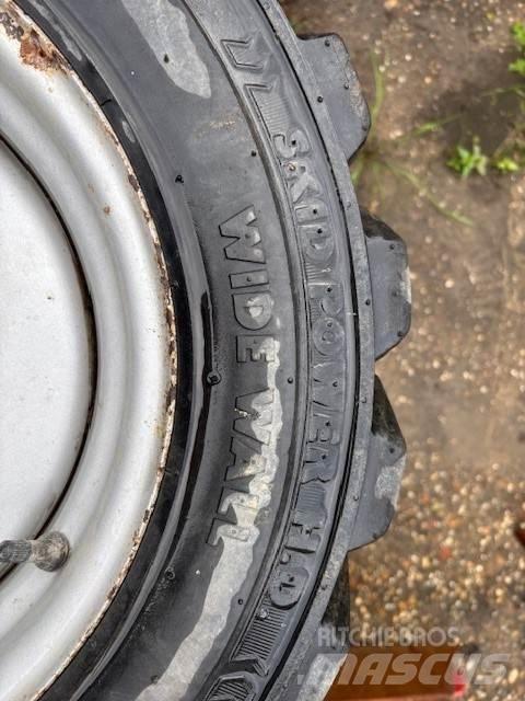  Set BKT 27x8.50-15 الإطارات والعجلات والحافات