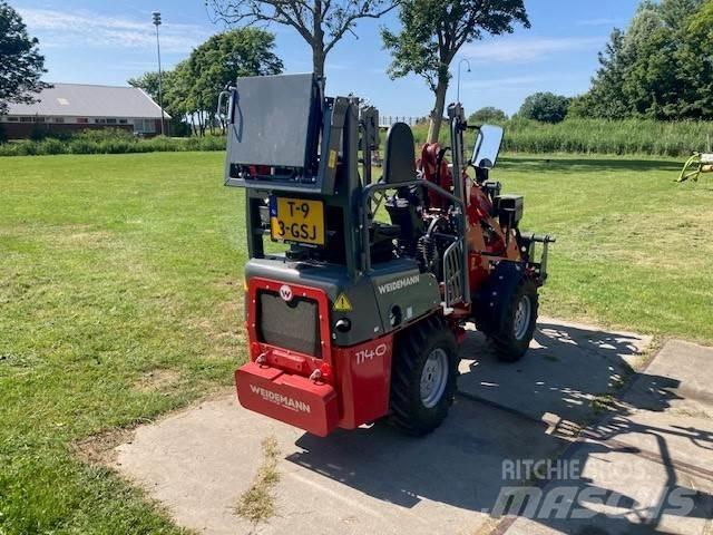 Weidemann 1140 لوادر وحفارات أمامية