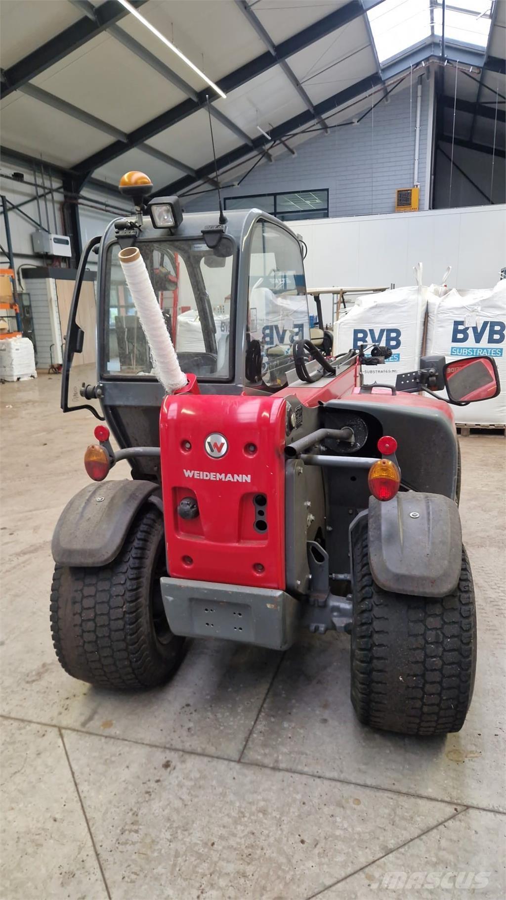 Weidemann t4512 معدات مناولة لأغراض الزراعة