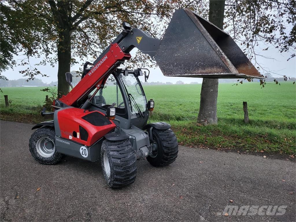 Weidemann T4512 معدات مناولة لأغراض الزراعة