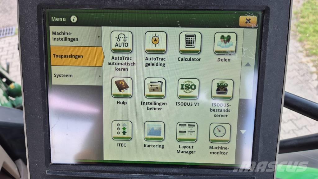 John Deere 6195 R الجرارات