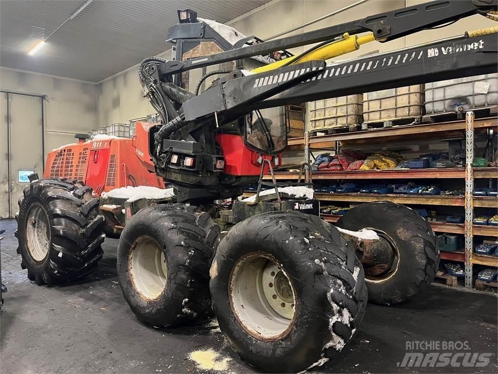 Valmet 911.3 حصادات